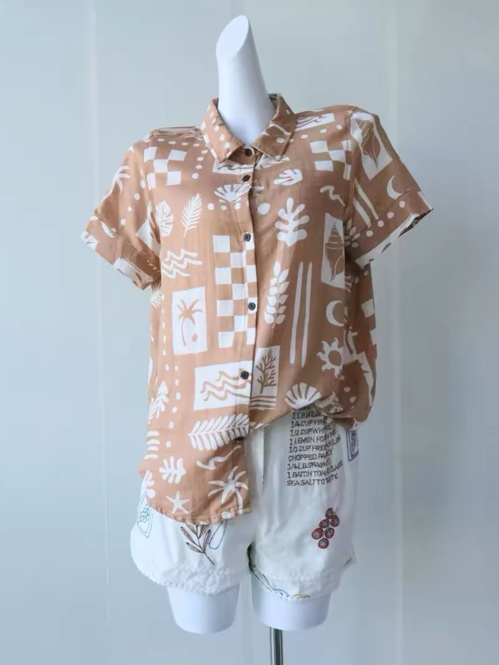 Ocean Drive Women’s M Tropical Hawaiian Camp Shirt NWOT Soft Lightweight